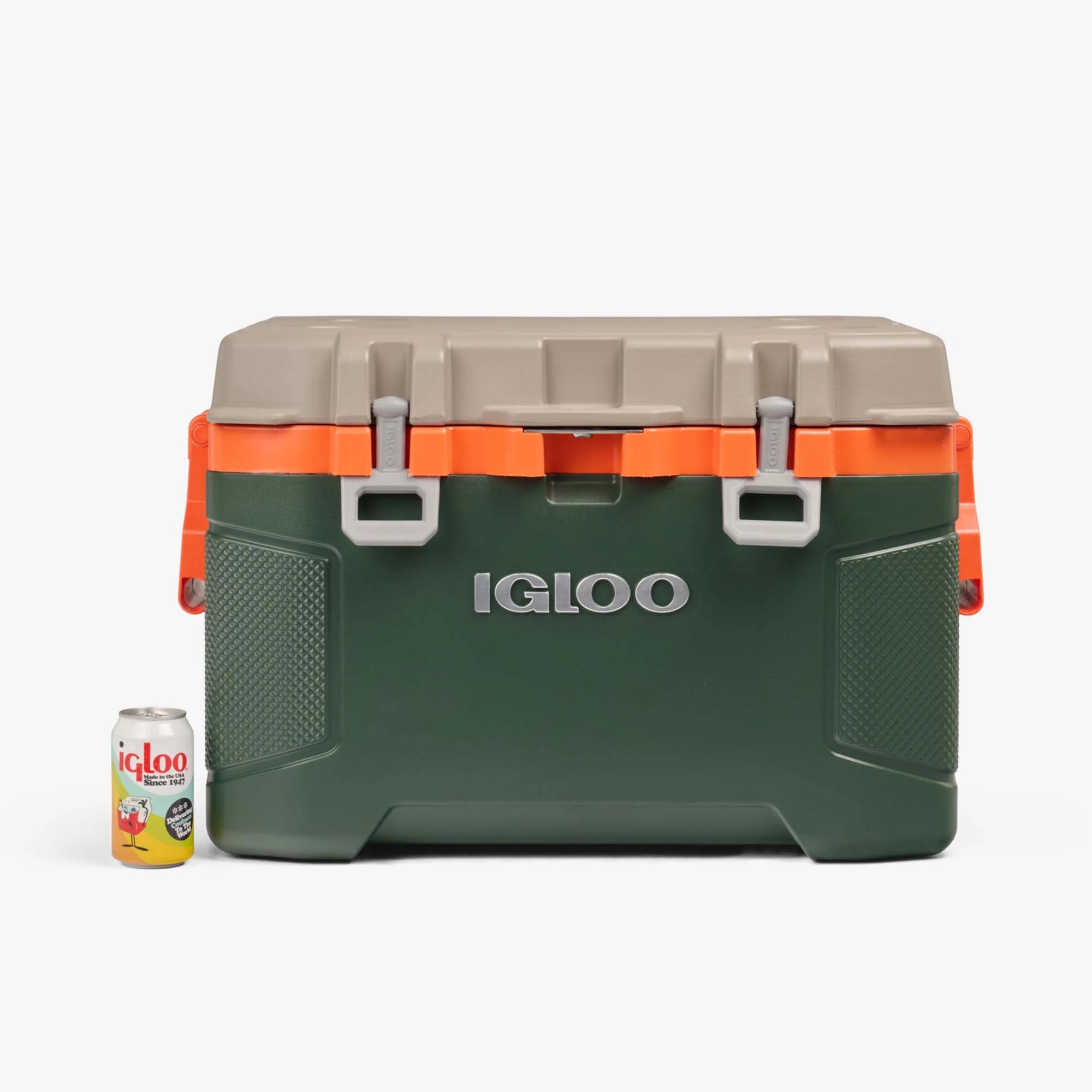 Igloo Durable Trailmate 52 Qt Roller Cooler - Image 42