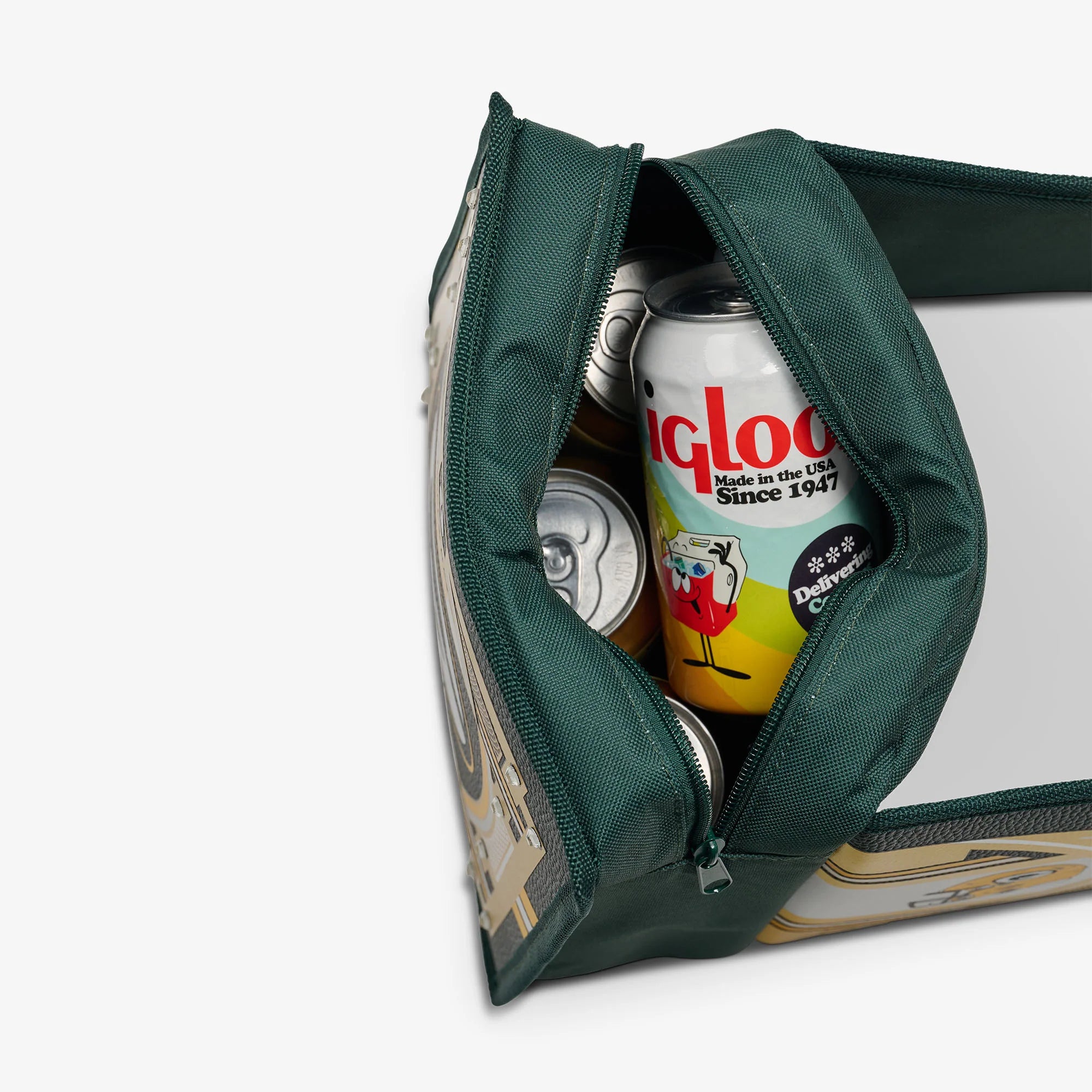 Igloo Durable NFL WWE Cooler Fanny Pack - Image 115