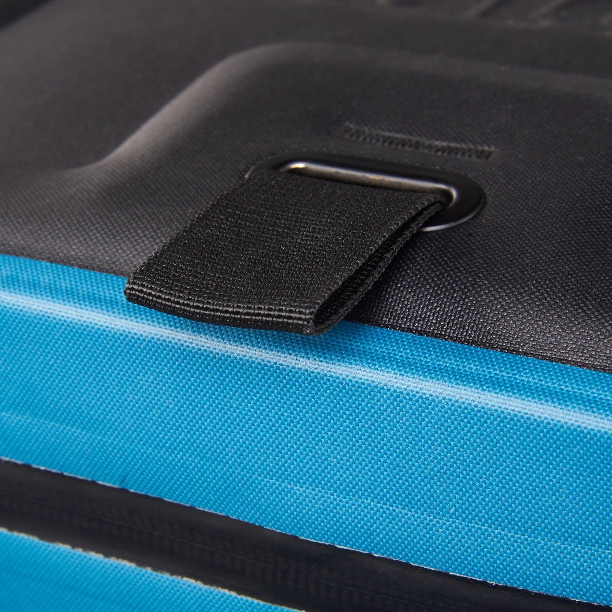 Igloo Durable Trailmate 18-Can Cooler Bag - Image 18