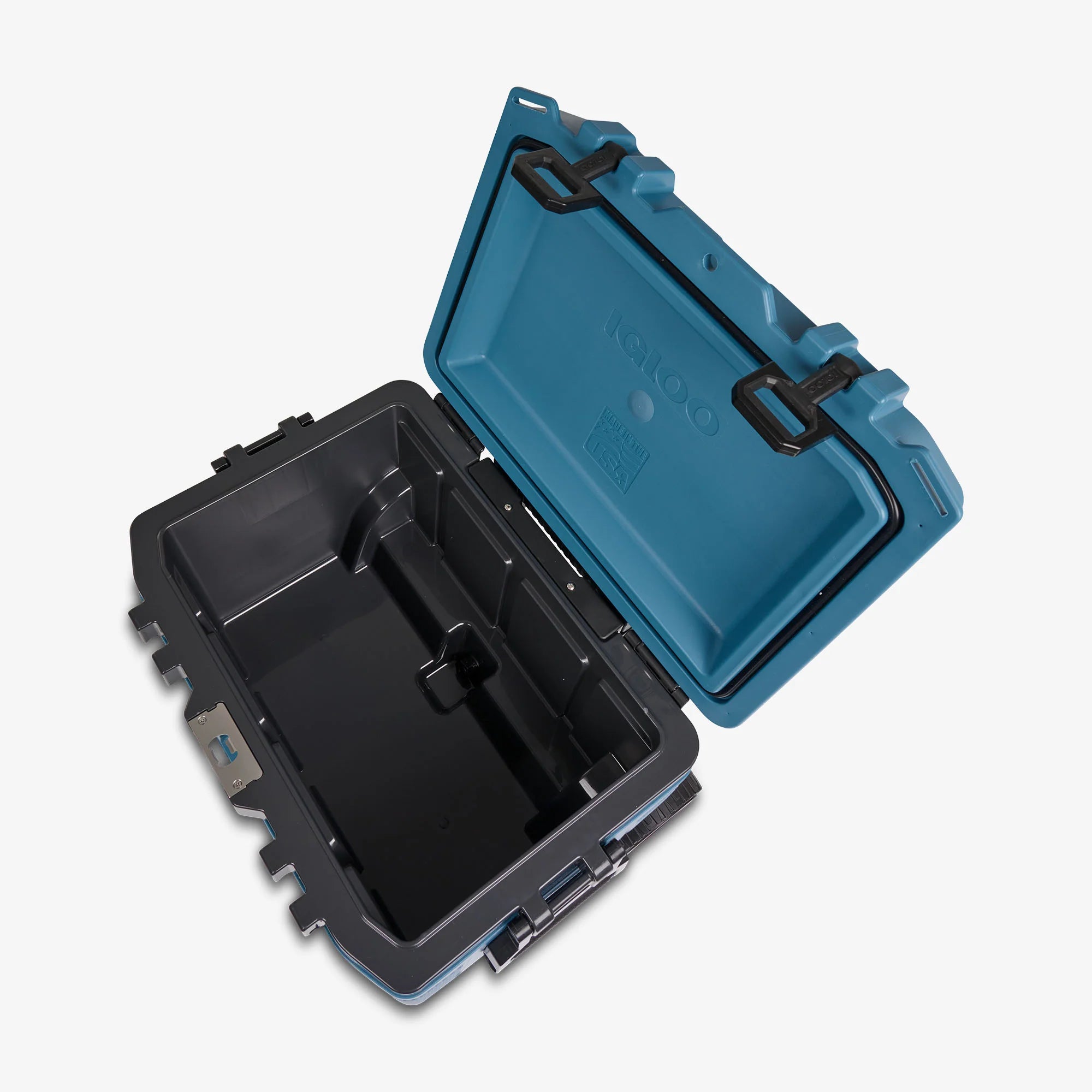 Igloo Durable Trailmate 52 Qt Roller Cooler - Image 35