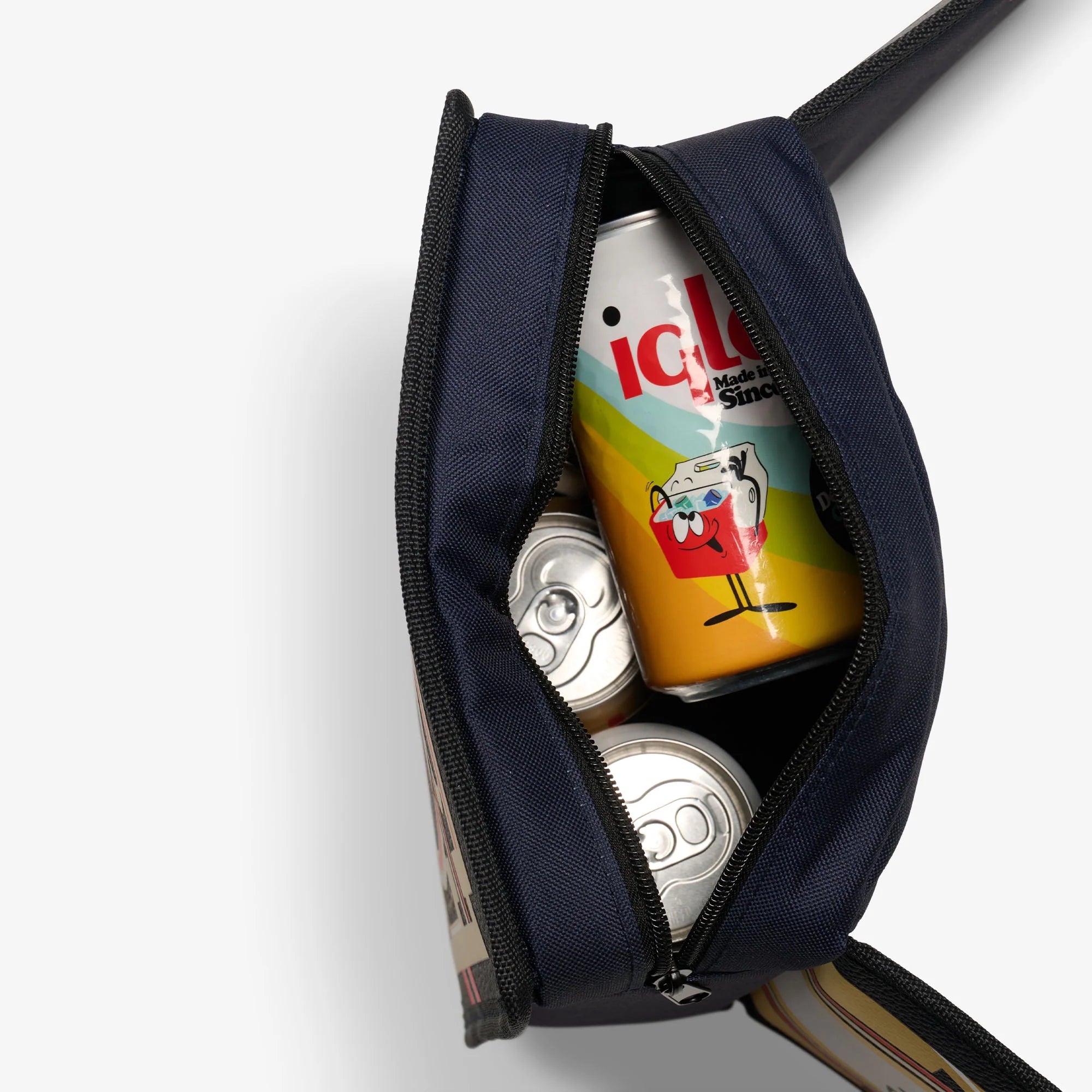 Igloo Durable NFL WWE Cooler Fanny Pack - Image 95
