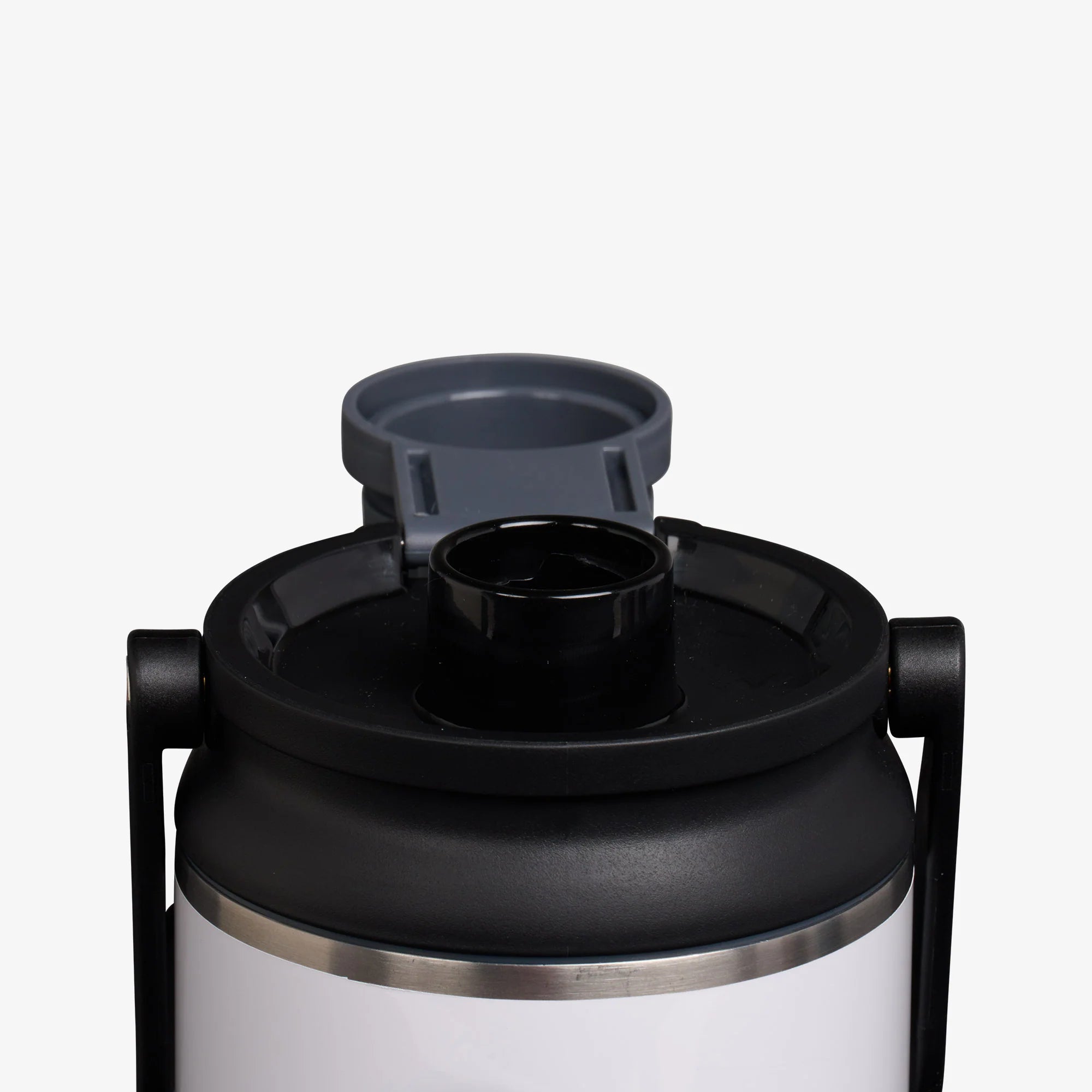 Igloo Durable 36 Oz Twist n Chug Bottle - Image 10