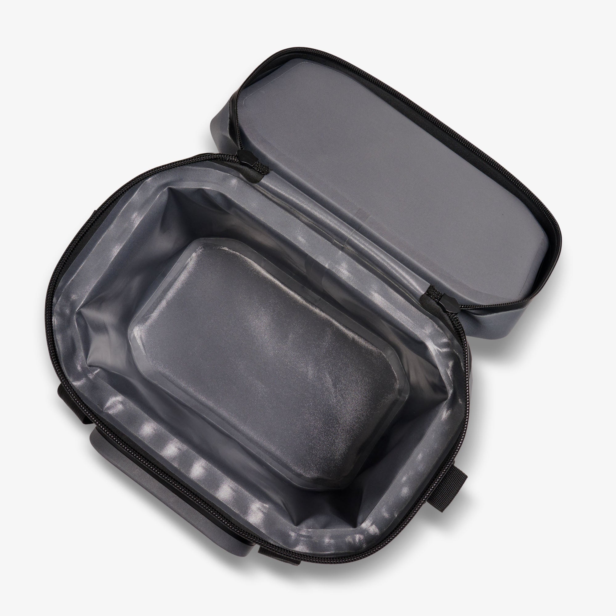 Igloo Durable Trailmate 18-Can Cooler Bag - Image 5