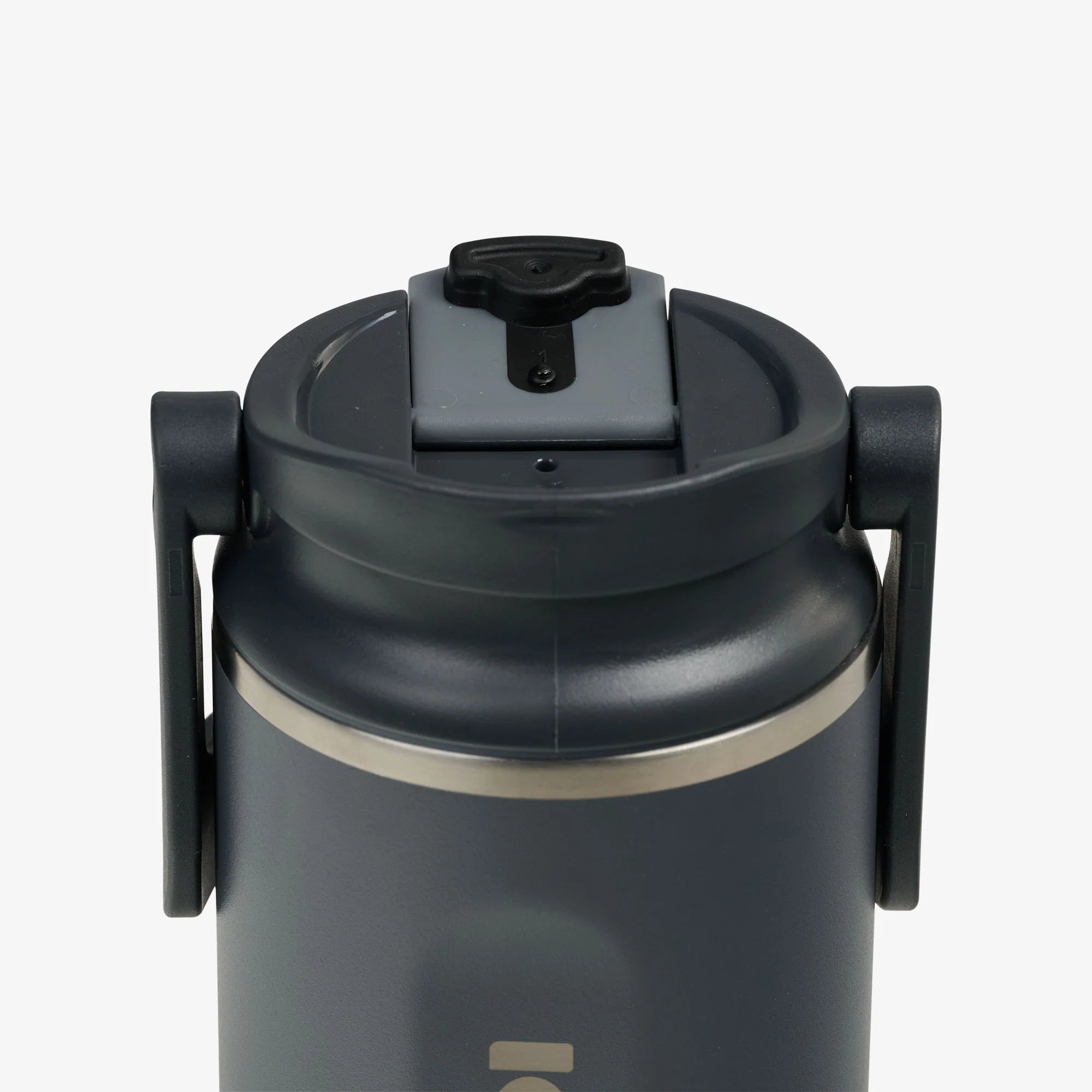 Igloo Durable 12 Oz Flip n Sip Tumbler - Image 10